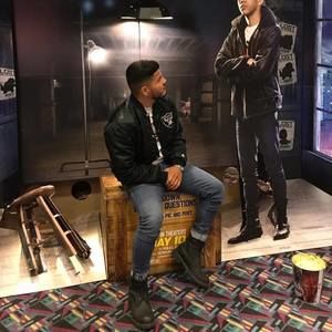 Meet your Posher, Omar